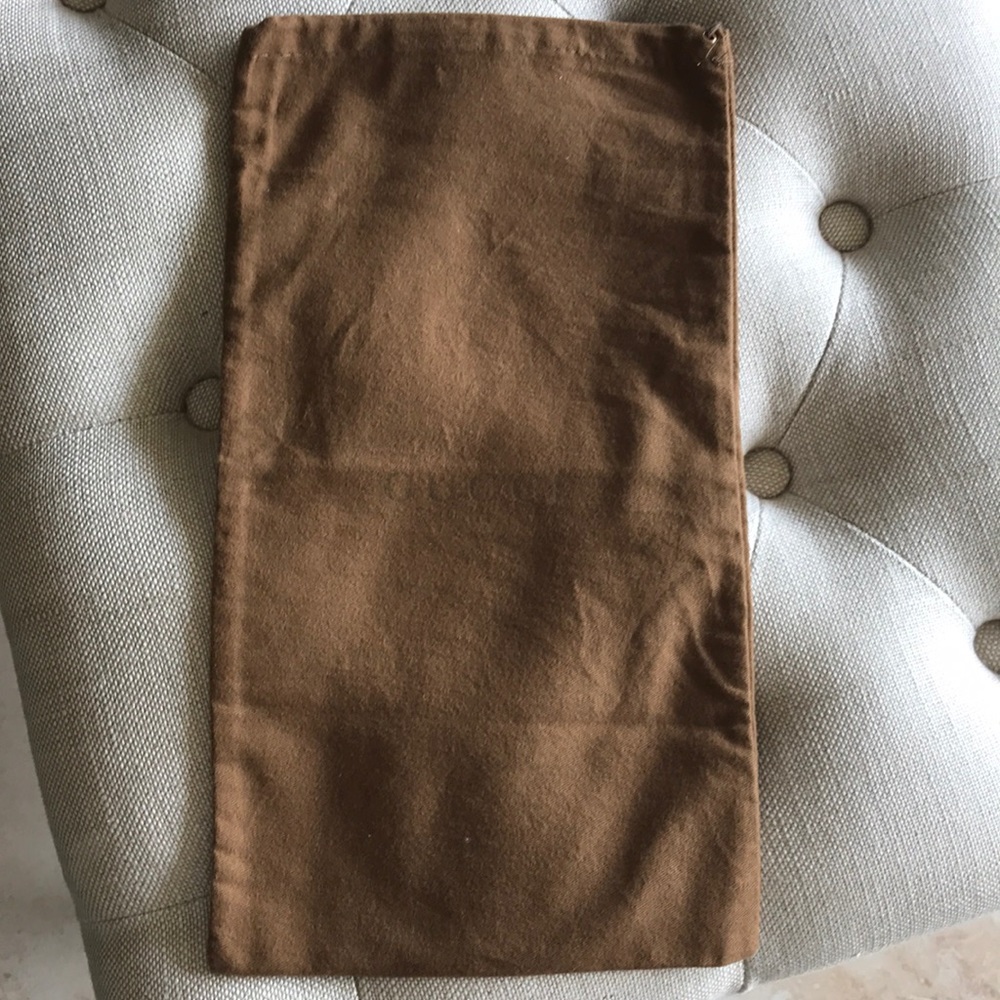 1 Gucci dust bag.  JUST ONE AVAILABLE
